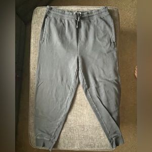 Old Navy dark grey jogger sweatpants, size L (Men’s)